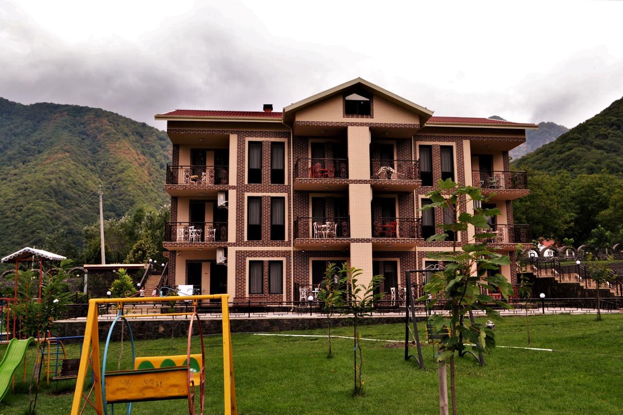 Bergs Otel And Restaurant Kah Dış mekan fotoğraf